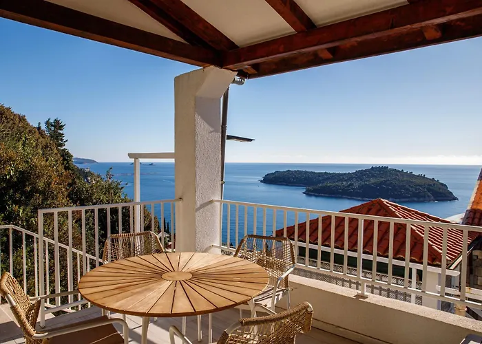 Modern 2Bdrm Apt Luxeview4- Seaview