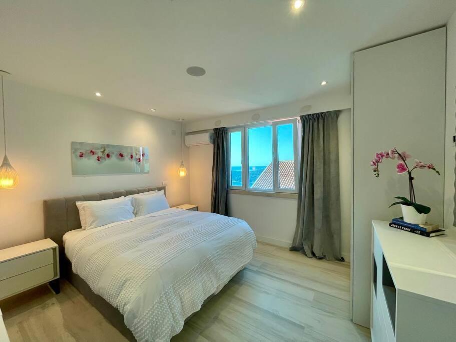 Modern 2bdrm Luxeview4- Seaview Apartment *