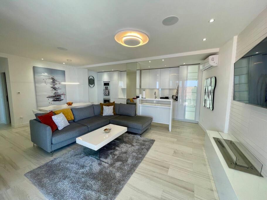 Modern 2bdrm Luxeview4- Seaview * Dubrovnik
