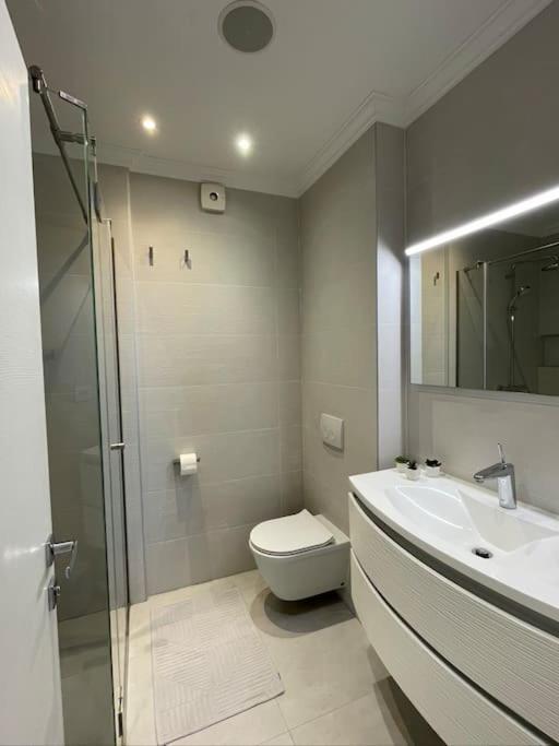 Modern 2bdrm Luxeview4- Seaview Apartment *